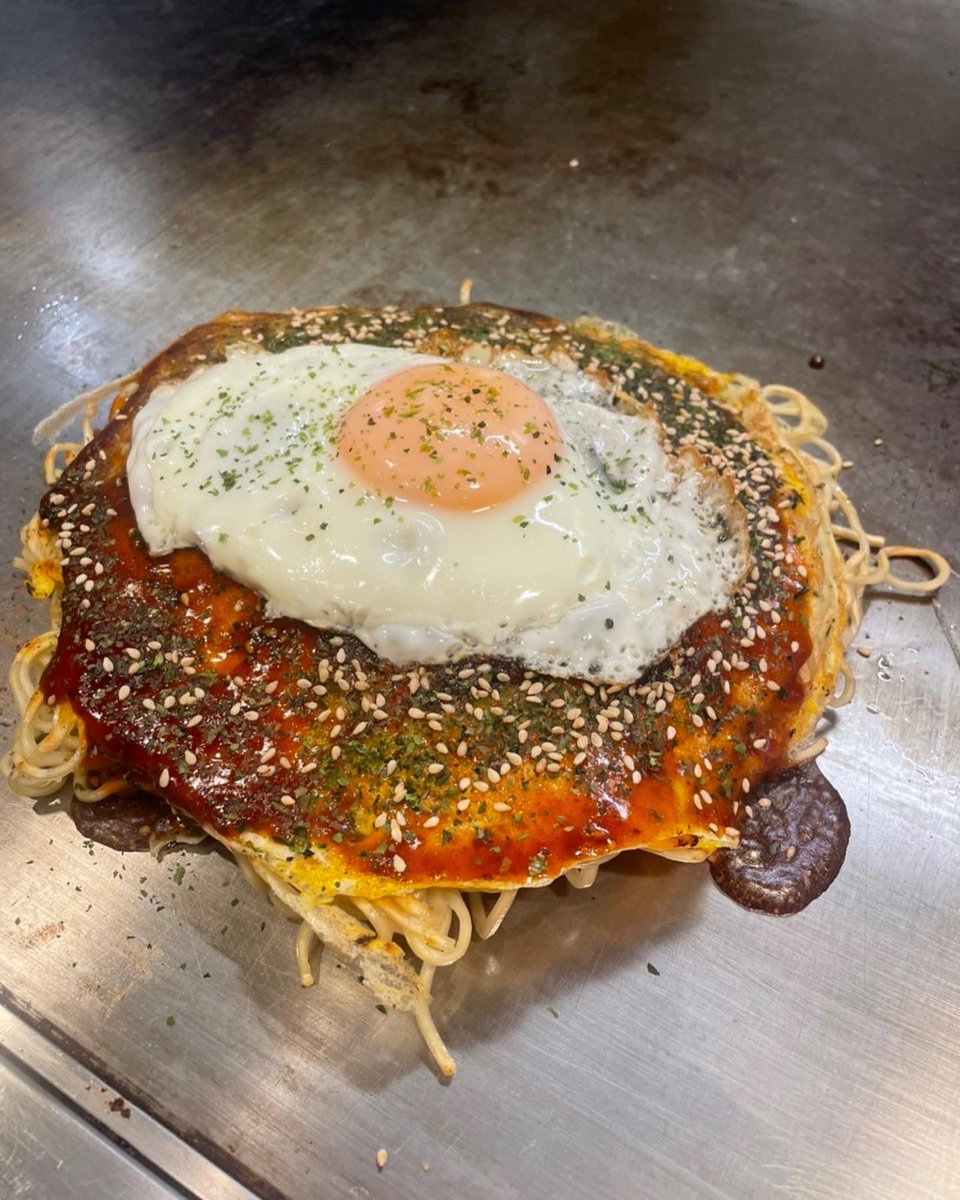dining_KOTARO's tweet photo. 2022/11/08
臨時休業のお知らせです。

8日火曜日、9日水曜日
誠に勝手ながら、お��み頂きます。
尚、10日木曜日から平常通り営業致します。
12時〜ランチタイム
18時〜ディナータイム
宜しくお願い致します。

#鉄板diningKOTARO
#たまにはお休みします
#又のご来店お待ちしております https://t.co/l5tqQ0ptXK