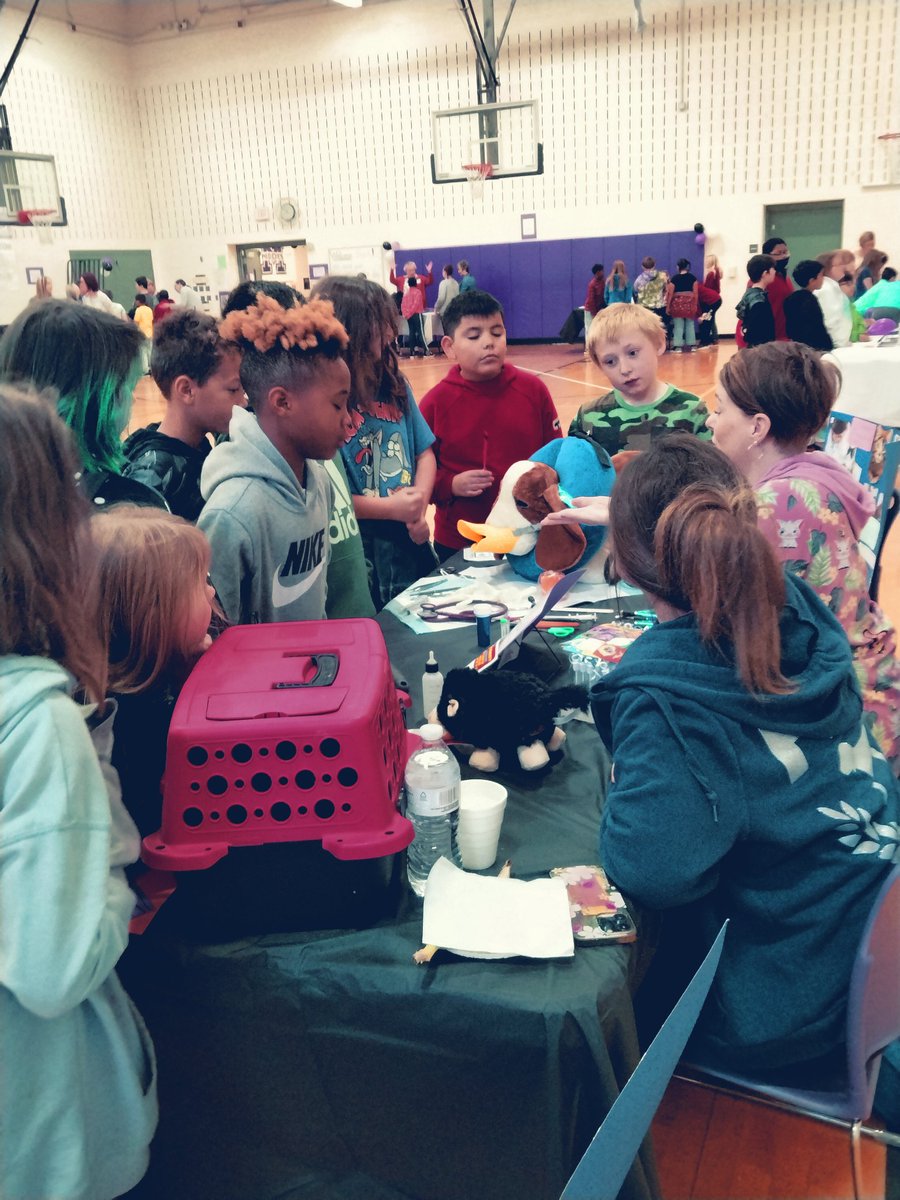 Chupke9's tweet photo. Job Action Day was awesome!  Students enjoyed learning from our guests speaking about their careers. @MayfieldTweets   @HannahAbbatiel1 @heather_keal 

#MiddieRising
#ChasingGreatness 
#MayfieldStrong https://t.co/s1ELLTdLW9