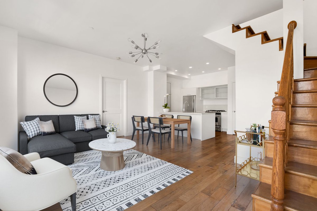 SellingHarlem's tweet photo. At $4,700 monthly rent. Unit PHB at The Ellison Condominium is a bright and airy two-bedroom duplex home with a den on the upper level that has access to a 500 SF private roof terrace.

View full listing😊
https://t.co/b2dNG1lSWw https://t.co/WxliubB7Uw