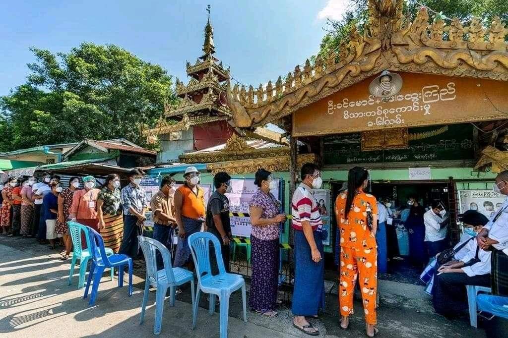 FrancenBirmanie's tweet photo. Two years ago, general elections took place in Myanmar. The people of Myanmar expressed its democratic aspirations through the ballot box and the NLD victory at the polls was acknowledged. 

Today, France 🇫🇷 reiterates its calls for the respect of the will of the Myanmar people🇲🇲 https://t.co/aeJsRW3LGS