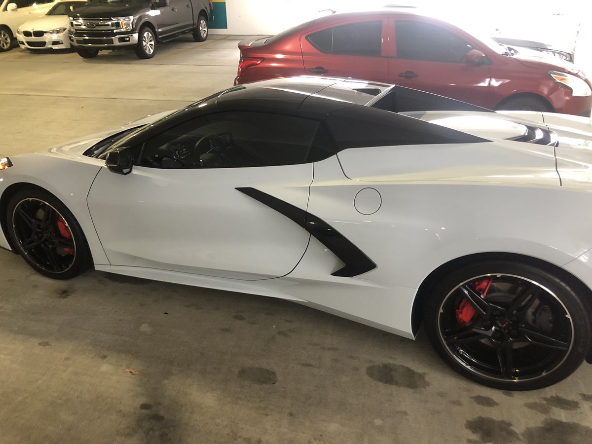 Tintman904's tweet photo. #windowtinting #jacksonvillefl #corvette #ceramic https://t.co/amTot0Pr4n