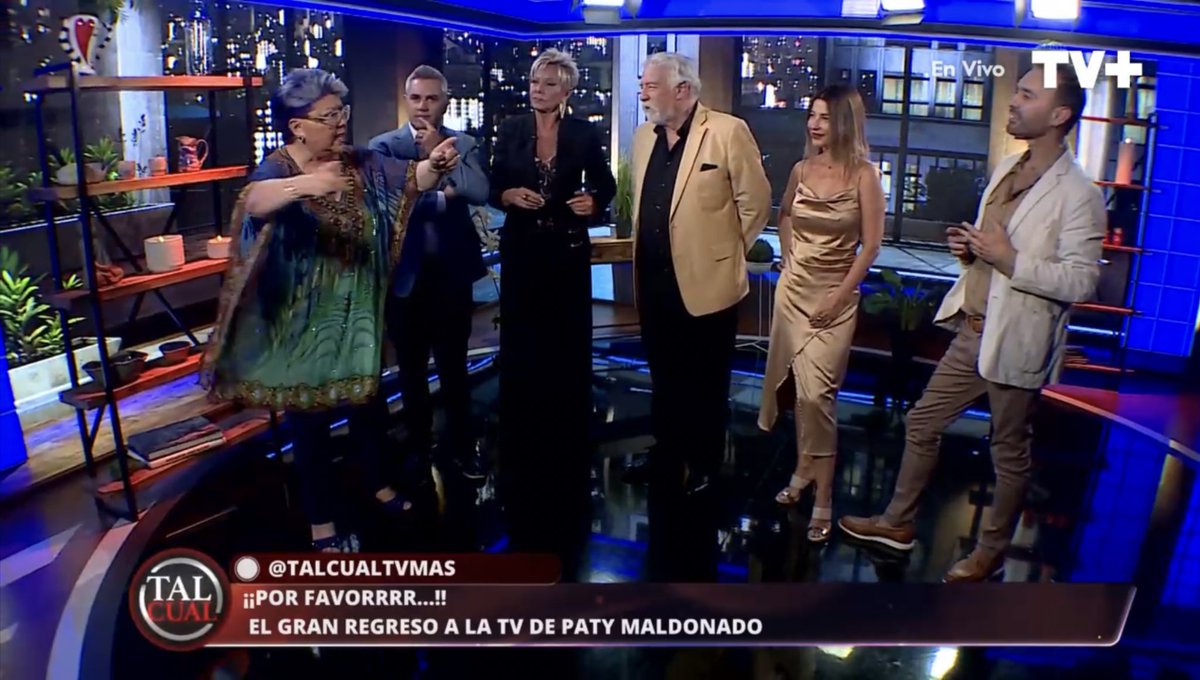 Televisivamente's tweet photo. Cacha ese panel. Ni Marvel tiene tantos villanos https://t.co/L05hXCgoW5