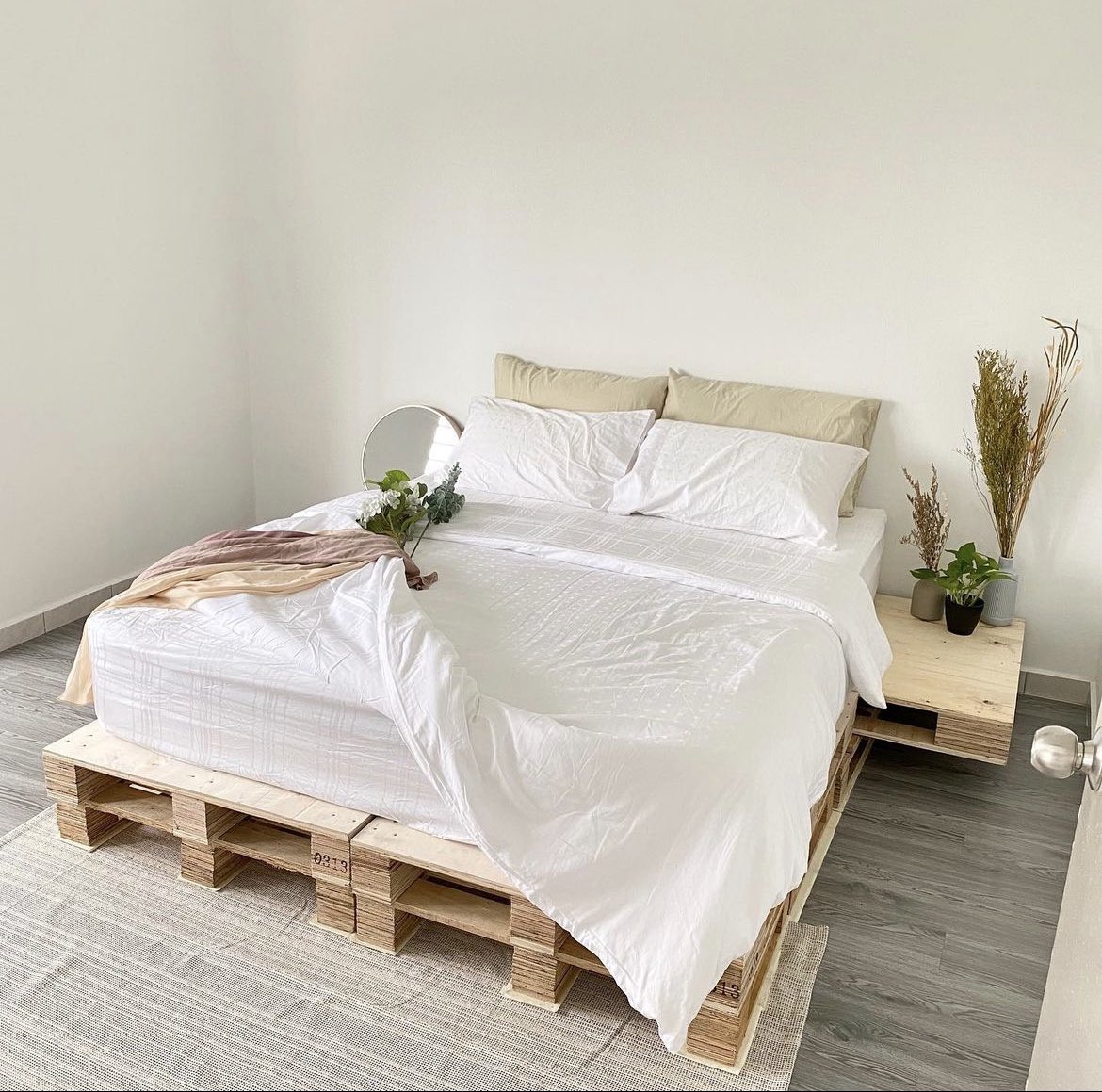 Elzahraa__'s tweet photo. Bakal pengantin, here’s a tips on how to deco your new space aesthetically yet inexpensive 🕊

— @ShopeeMY DIY edition 🤍 https://t.co/DXapQGSl9d