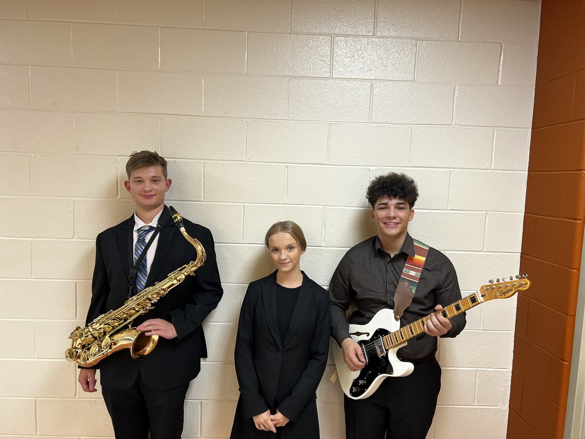 Congratulations to Addison Trail students Jake Santini, Aiste Siupienius, and Apolonio Ramon on their wonderful performance at the ILMEA District 9 Jazz Festival this past Saturday!