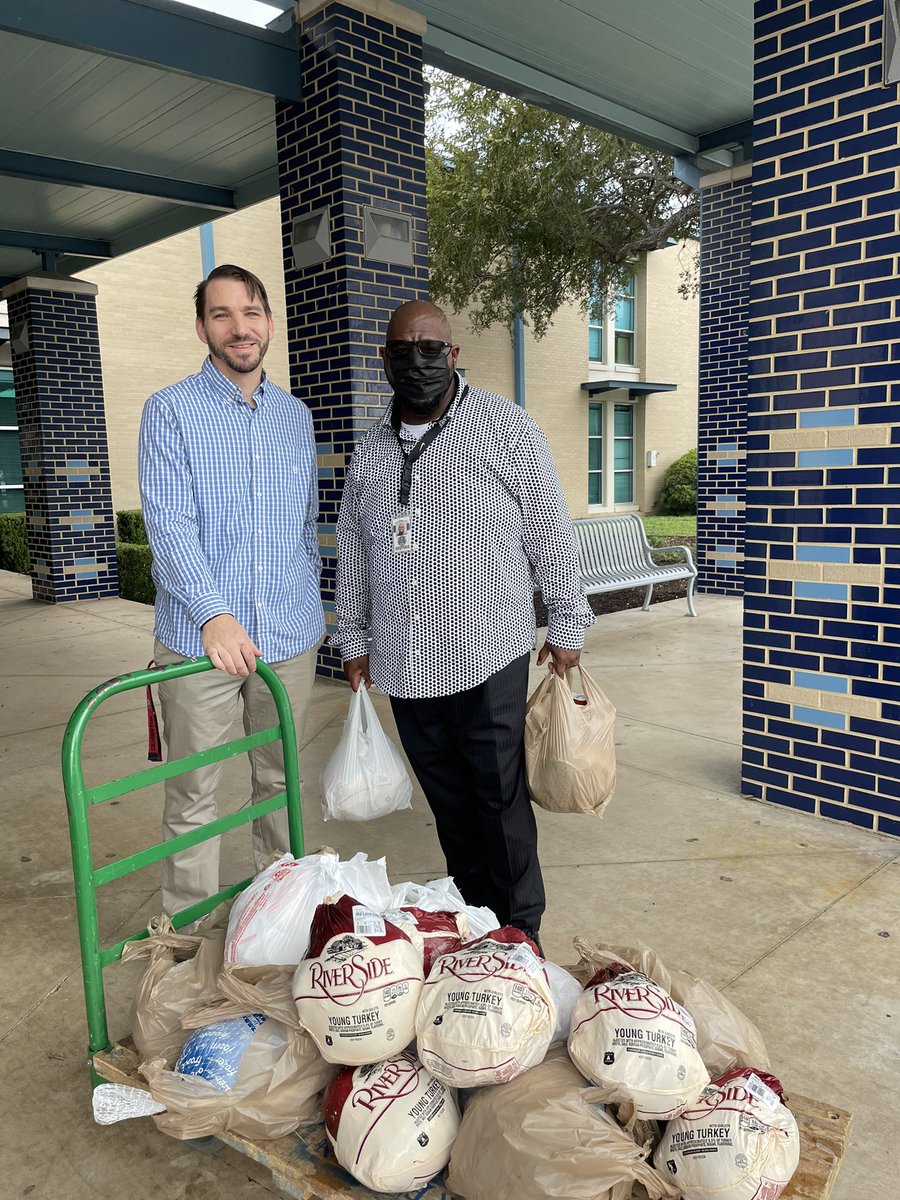 JJHSCounseling's tweet photo. The first annual Mustang-Giving is underway @NISDJay @NISDJaySEA! Our Counseling Secretary Ms. Cheryl and her husband's 433rd OSS Lackland AFB donated 36 turkeys to families in need! We also have 36 clubs, sponsors and organizations donating all the trimmings! #MustangsIgnited https://t.co/1wili56gwf