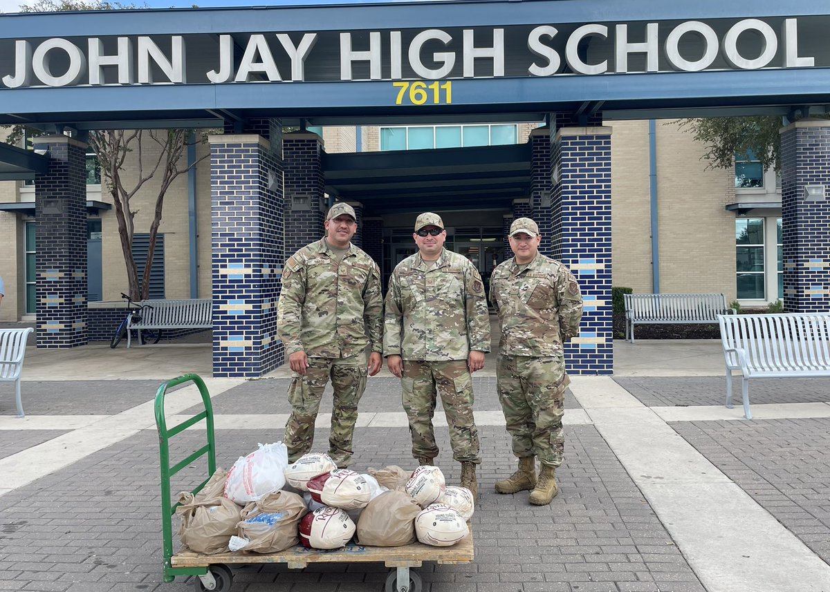 JJHSCounseling's tweet photo. The first annual Mustang-Giving is underway @NISDJay @NISDJaySEA! Our Counseling Secretary Ms. Cheryl and her husband's 433rd OSS Lackland AFB donated 36 turkeys to families in need! We also have 36 clubs, sponsors and organizations donating all the trimmings! #MustangsIgnited https://t.co/1wili56gwf