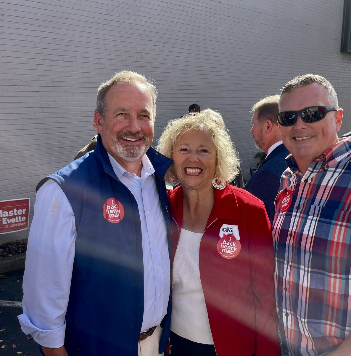 LFSpwc's tweet photo. What a great day cheering on some of SC’s greatest leaders! Thank you @henrymcmaster, https://t.co/wSp4ilcLKs @PamelaEvette, @RepJeffDuncan,@RepTimmons and Sheriff Hobert Lewis and many others! We are ready for the red wave tomorrow! https://t.co/tBcfeYYpN4