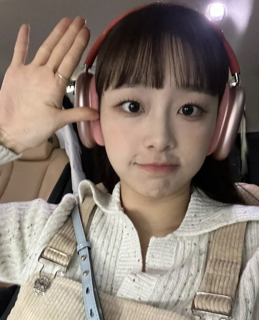 CHUUSLOOKS's tweet photo. https://t.co/wnRxWe3oE0