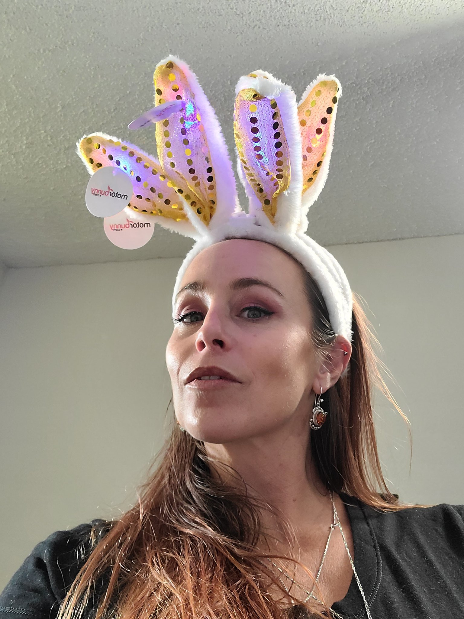 TW Pornstars - Bella Rossi. Twitter. How may bunny ears am I wearing. 1 ...