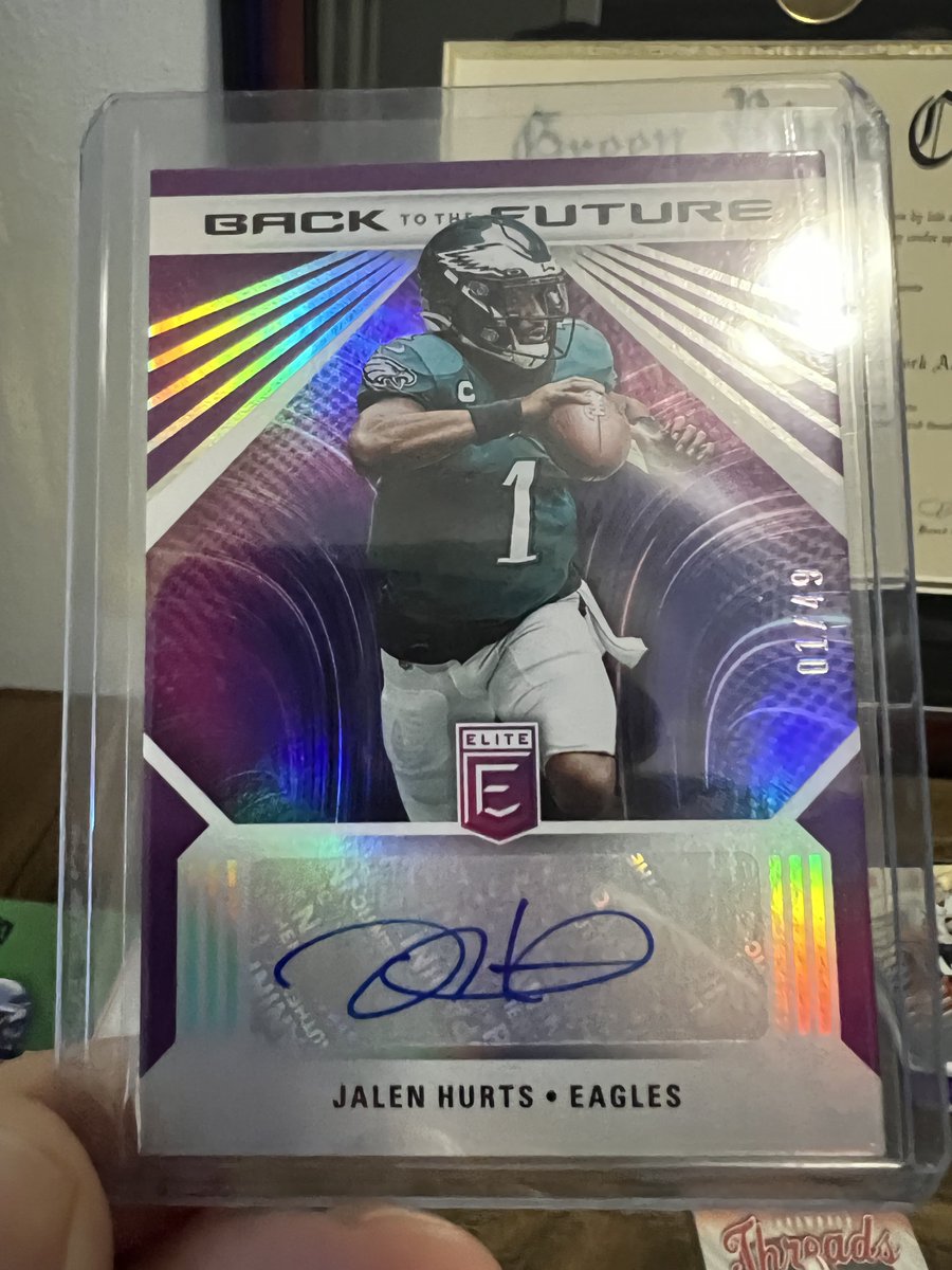 First trip back to a sports card shop to buy a hobby box since I was a teenager… got a nice hit today… check that serial number! 🙌 #jalenhurts #donrusselite