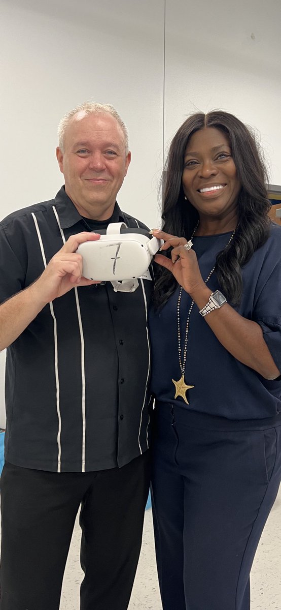 pk_stem's tweet photo. VR @ STEM Night https://t.co/bLxbXufTtf