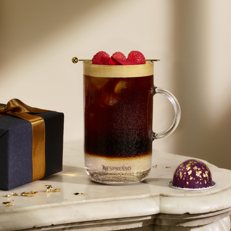 ellejapan's tweet photo. ホリデーシーズンを華やかに彩る「ネスプレッソ」冬の限定コーヒーのアレンジレシピを、ピエール・エルメが考案！