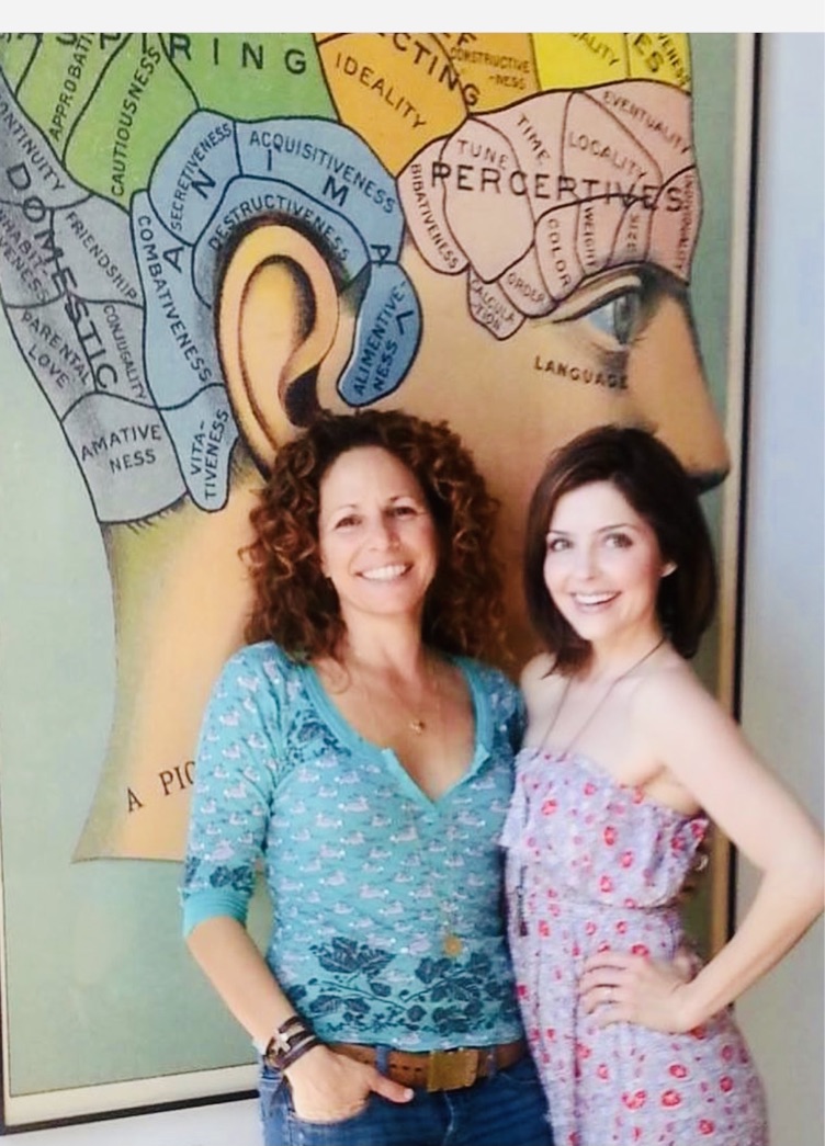 Join <a href="/jen_lilley/">Jen Lilley</a> and I and 900 Christmas University folks for gift wrapping hilarity tomorrow, Tues 10/8! Use code Meredith10 for $10 off. christmasisnotcancelled.com