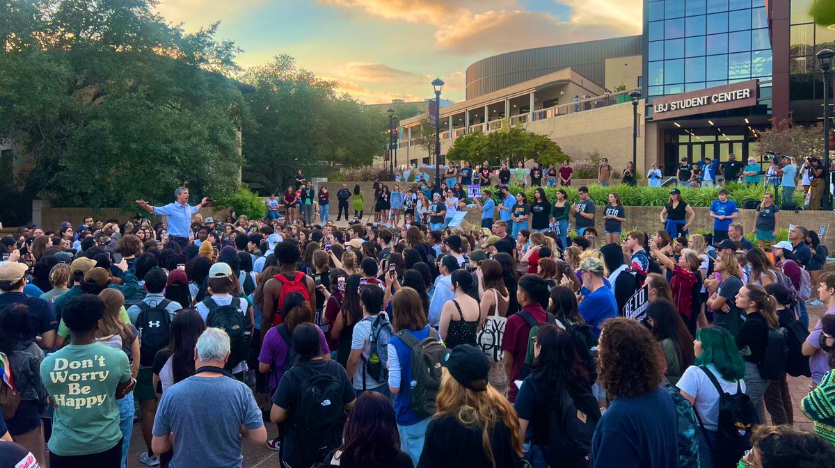 Beto O'Rourke tweet media