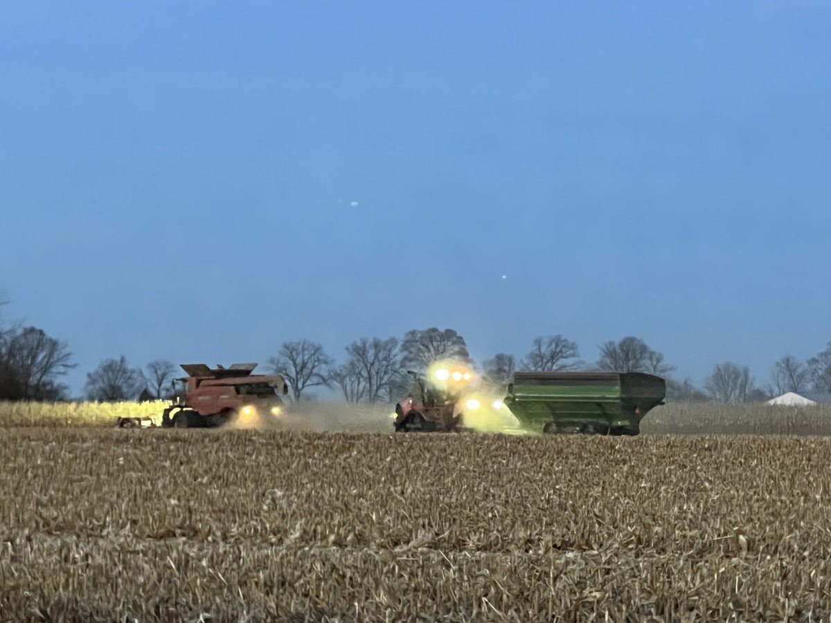 Enjoyed a fun farm visit with the Scott Family! CCSF Auction Event hosted by Writsel Farms ⁦<a href="/rwritsel/">Ryan</a>⁩