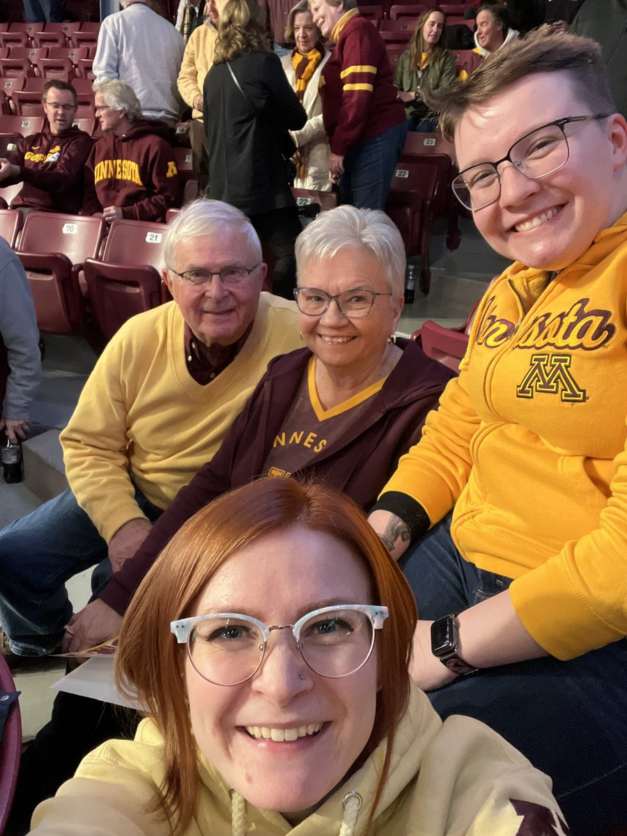 HBirk16's tweet photo. #gophers @GopherMBB @GoldenDunkers https://t.co/aJUQ4Dlayh