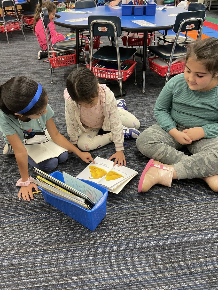 Ms. Elfering tweet media