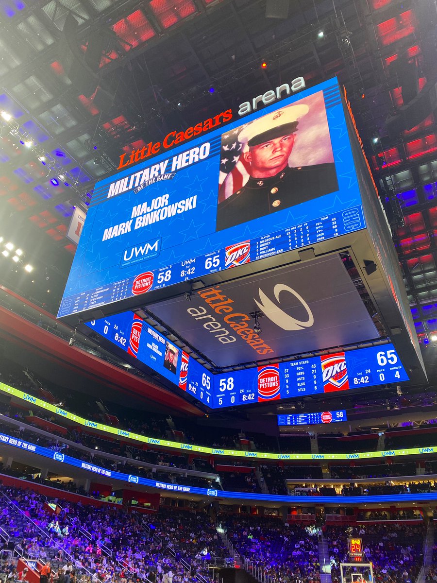teams4taps's tweet photo. Thank you to the @DetroitPistons for hosting these two @TAPSorg families at tonight’s #HoopsforTroops game! During the third quarter the #Pistons recognized the families and honored their Fallen Heroes as the Military Heroes of the Game 🏀🇺🇸 https://t.co/IN9VAh9uo7
