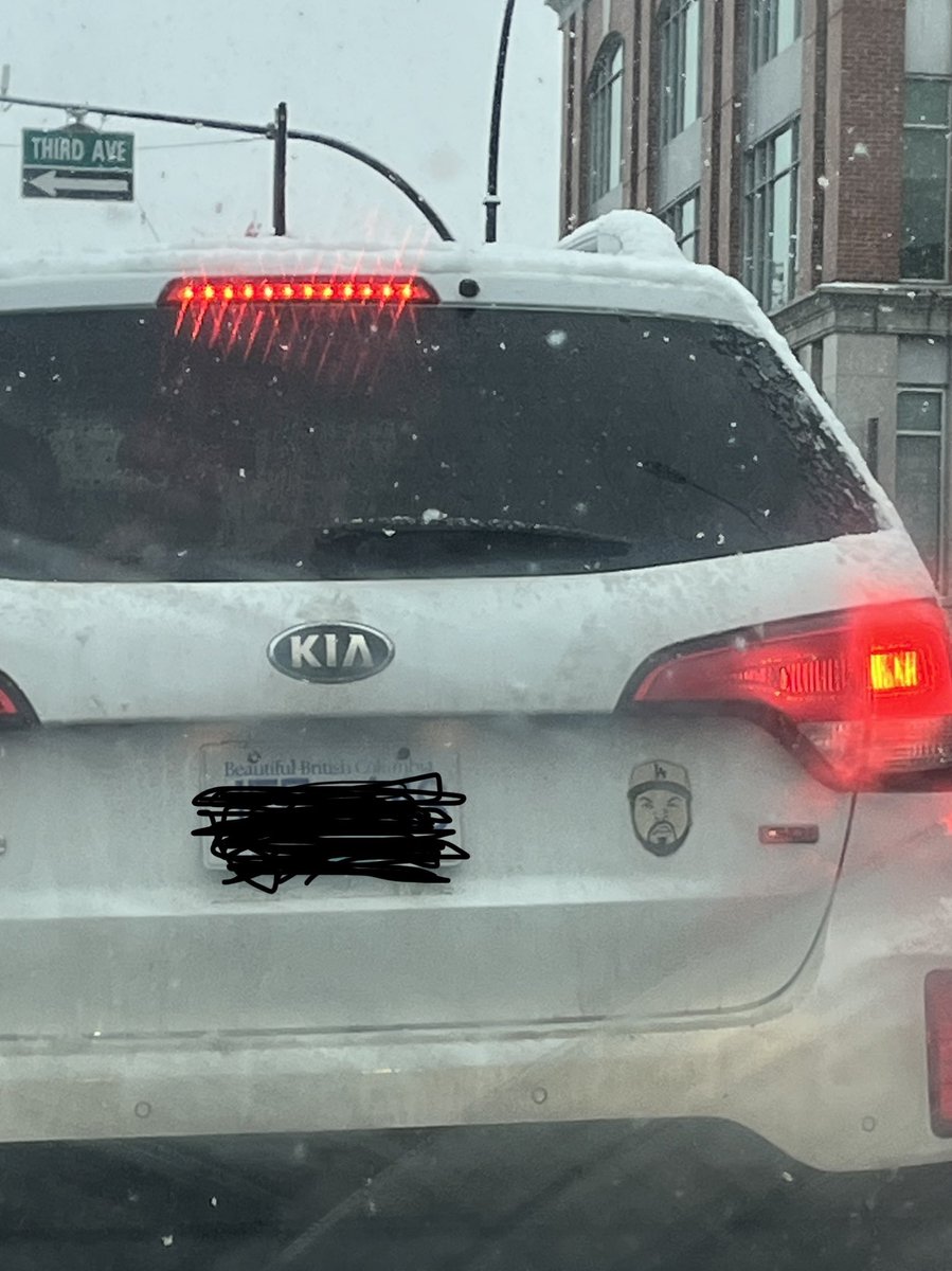 This Kia is keeping it real in #Kamloops with my favourite rapper ⁦<a href="/icecube/">Ice Cube</a>⁩ #respect #gangstarapmademedoit