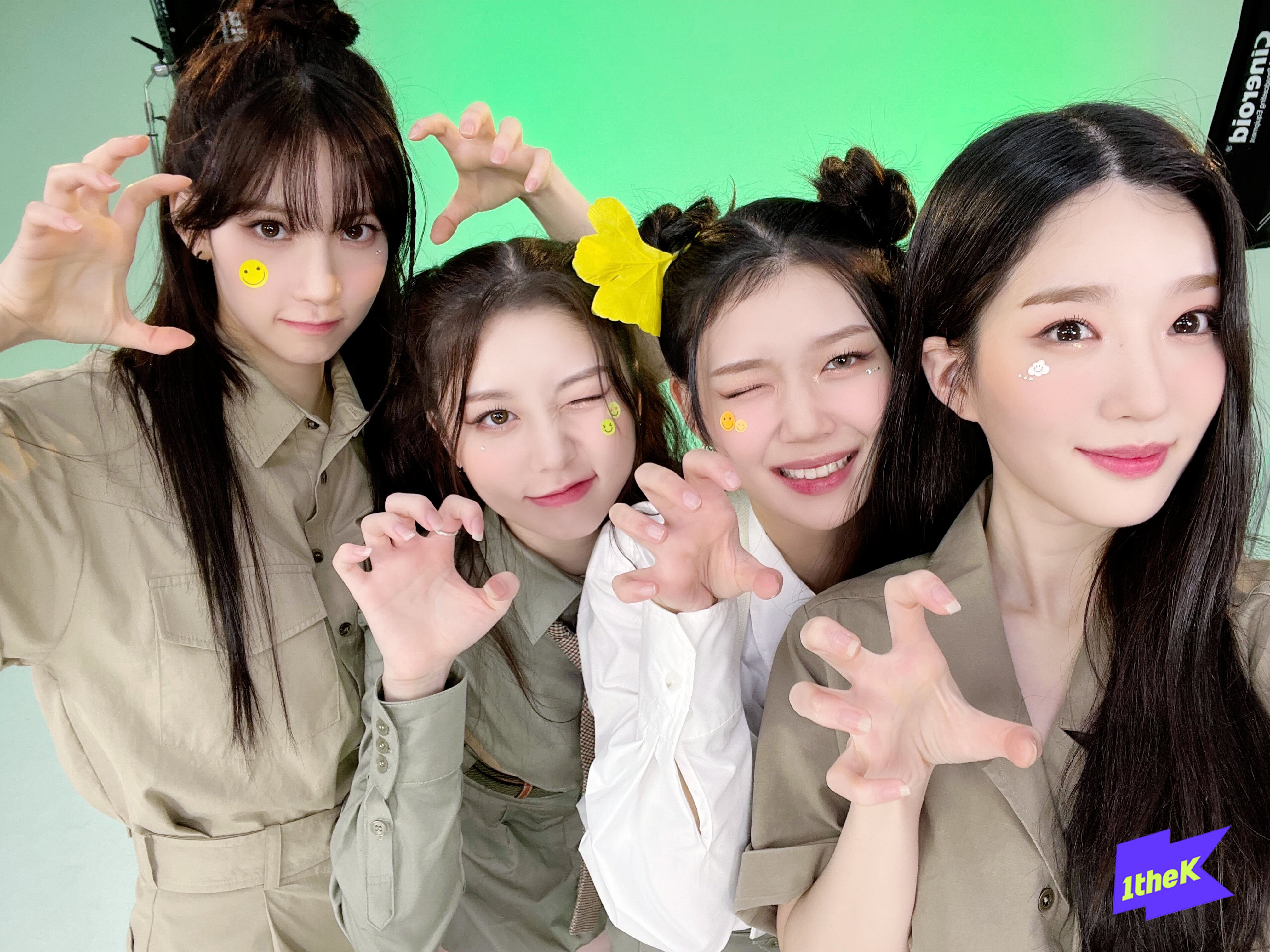 FhAfs-vagAAFD8y?format=jpg&name=4096x4096