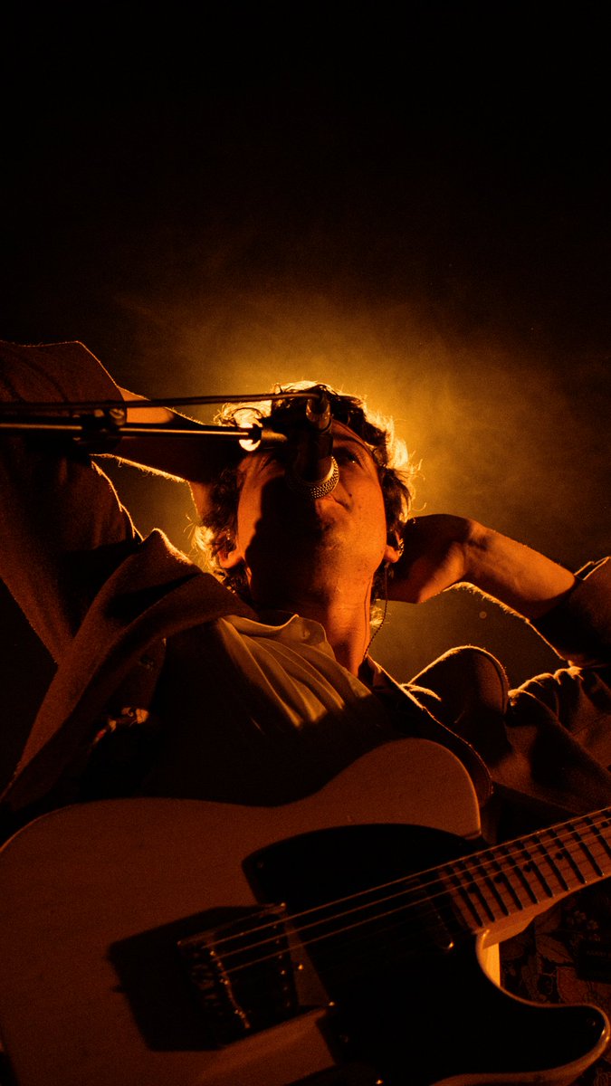 #EscuchaEstaCanción

<a href="/seraphinsound/">Séraphin</a>, nacido en Rhône-Alpes, Francia, lanzó su nuevo álbum 7665, que incluye Senja, una canción de influencias indie rock con unas vibrantes bateria y bajo y unas guitarras con muchos riffs.
Chequeala cliqueando este link: youtu.be/hmHCjpI4hJ4