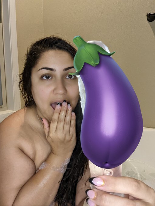 Just released the hottest video to start of my birthday month celebration   🆓 Trial happening rn!! Click<a href="/tag/video"class="tags"><span>#video</span></a><a href="/tag/buzz"class="tags"><span>#buzz</span></a>