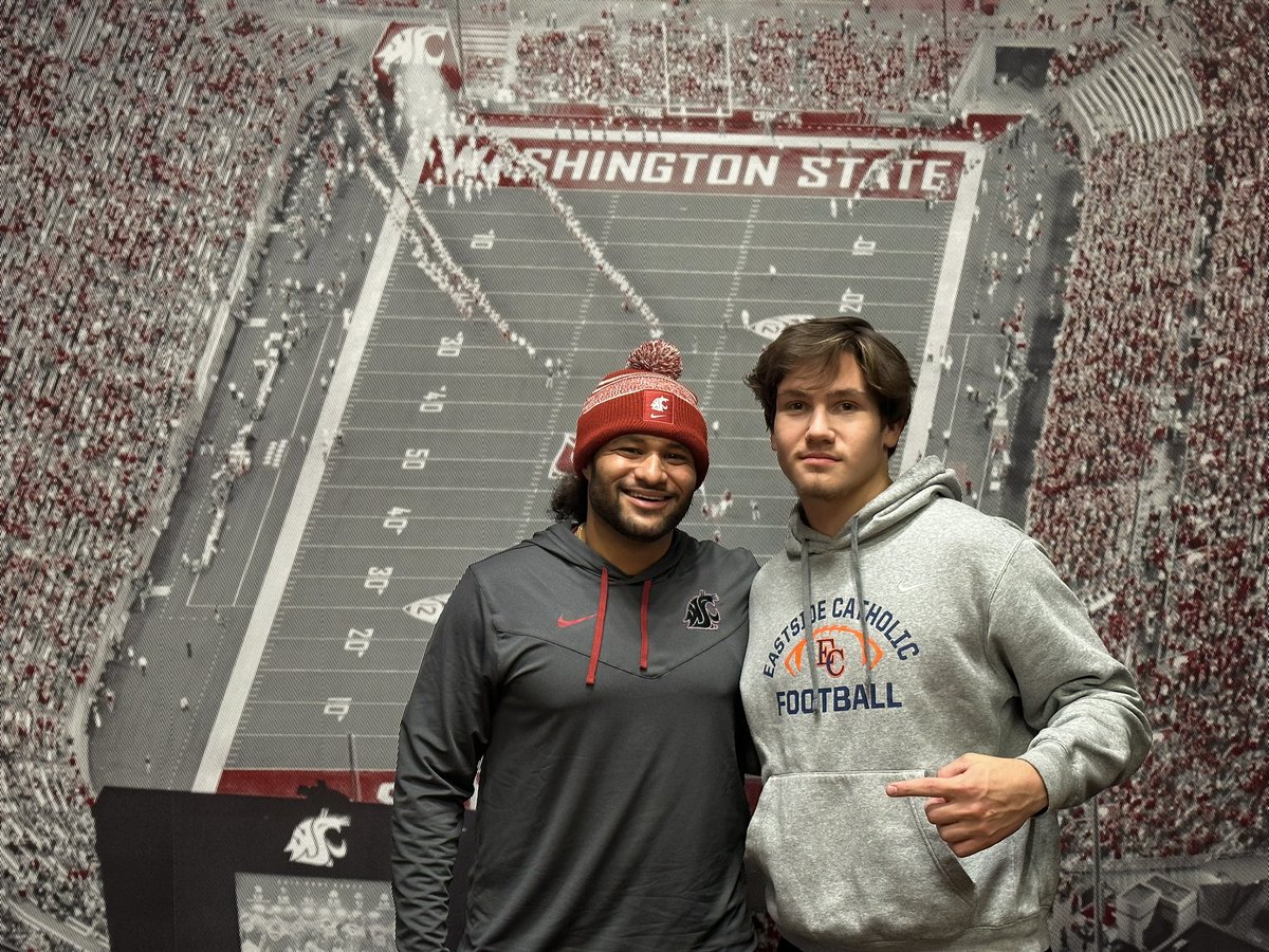 JTiryakioglu's tweet photo. Thank you @COACHSTACE_ for the visit @WSUCougarFB ! @BrandonHuffman @RylandSpencer @PrepRedzoneWA @NickFarman55 @J_Thompson15 @__CoachMorris https://t.co/aRxo14y7Ep