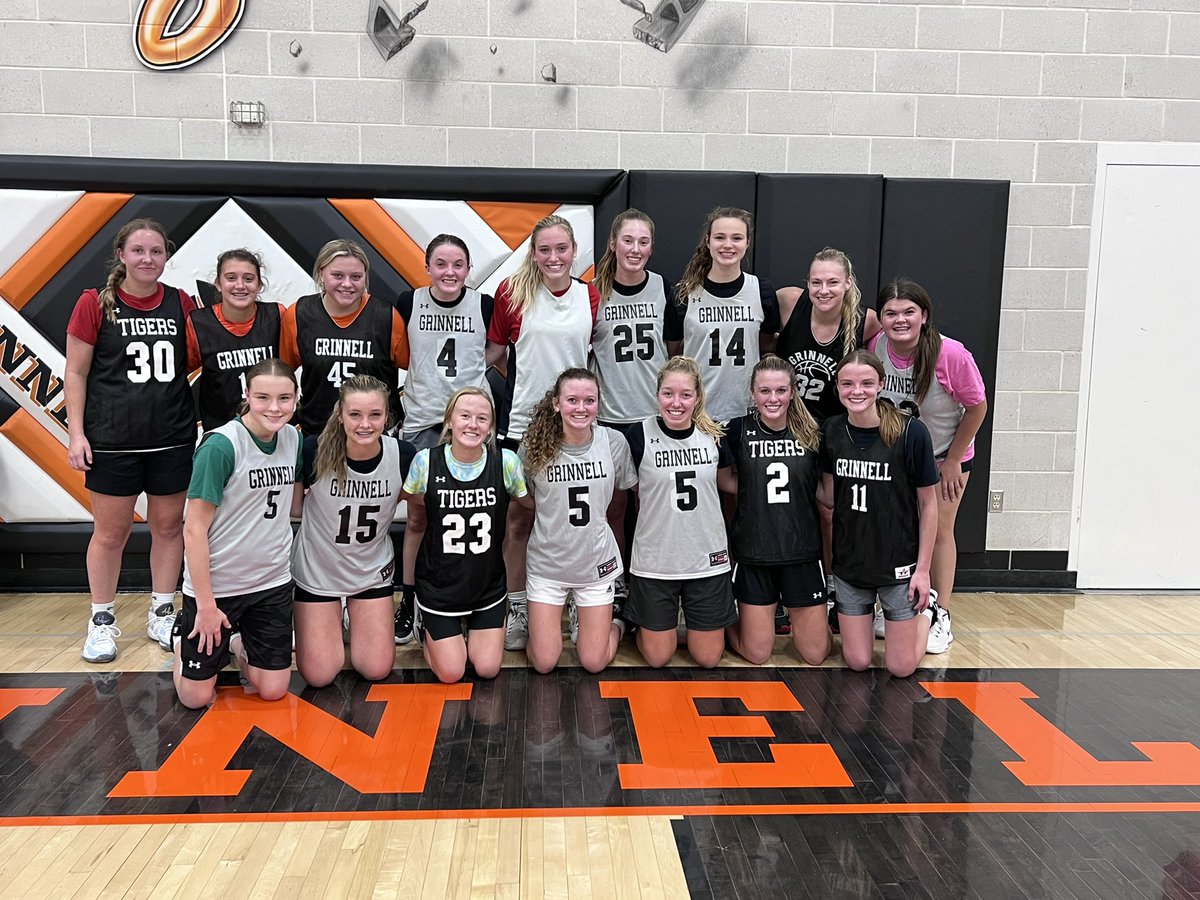 We’re ready for you 2022-23 season! Day 1 - in the📚!! #RunThisTown