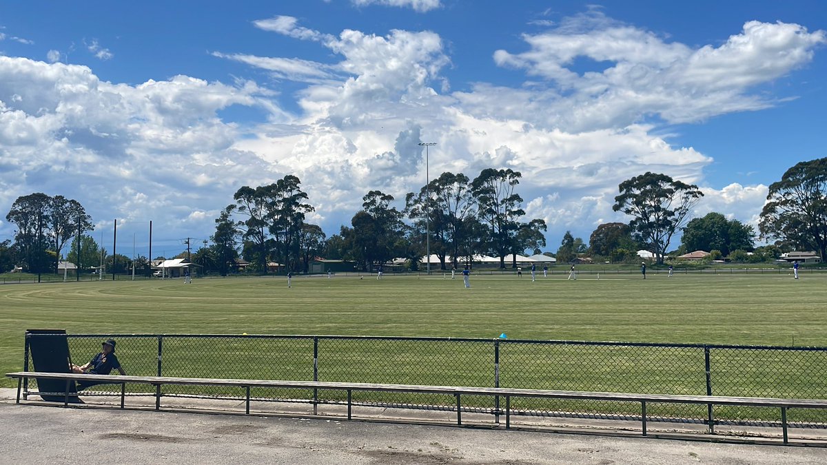mmattmurphy's tweet photo. Lovely day at the cricket #sunny #hot #yarragon https://t.co/t8ndZT00g1