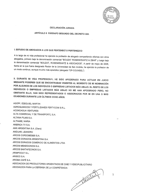 MartnPeiretti1's tweet photo. 🟥🚨⛔️ Impunidad. El juez de la Corte Suprema, Carlos Rosenkrantz, firmó 56 fallos que involucran a sus ex clientes, 56 empresas de las cuáles él era su abogado y cuando llegó a Juez favoreció e intervino con 56 fallos, entre esas empresas están el Grupo Clarín, América, Arcor. https://t.co/UYtTTMAdEH