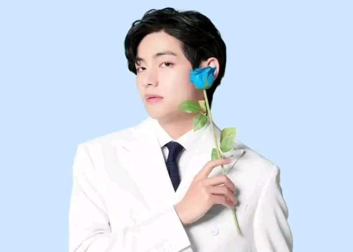 DaIsY2Kim's tweet photo. @VFK_95 @thenreport Taehyung's always the best.

I VOTE #KIMTAEHYUNG  for Asian Celebrity of the Year #ACOTY2022 #NETIZENSREPORT  @thenreport https://t.co/HWu7F37Tv3
