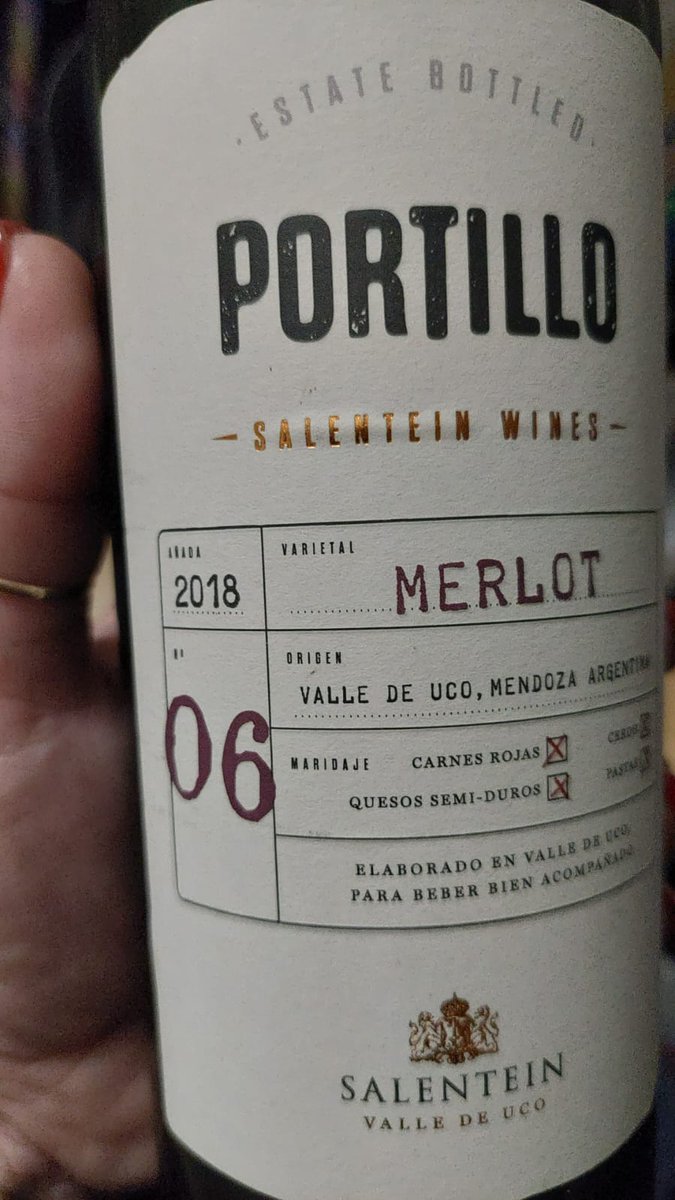ChelitaCook's tweet photo. @MarianoBragaOK @AchavalFerrer @duckhornwine Goguenheim Merlot Reserva 2015
Fabré Montmayou Merlot Reserva 2015
Y seguimos con un clasico de siempre y para todos los días...
 Portillo Merlot 2018
#HappyMerlotDay https://t.co/pw0GTIM0cR
