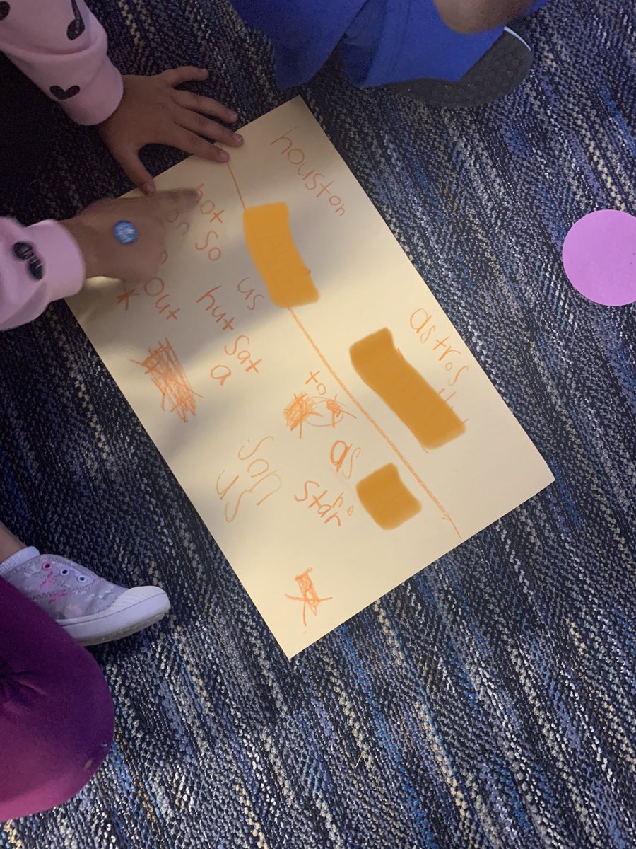 FestaMegan's tweet photo. It’s always those impromptu lessons that turn out the best! Today students in @teachesandcream worked in pairs to spell as many words as they could using the words Houston Astros! @Golbowtweets #snapwords #rhymingwords #phonics https://t.co/epL7uN8HZI