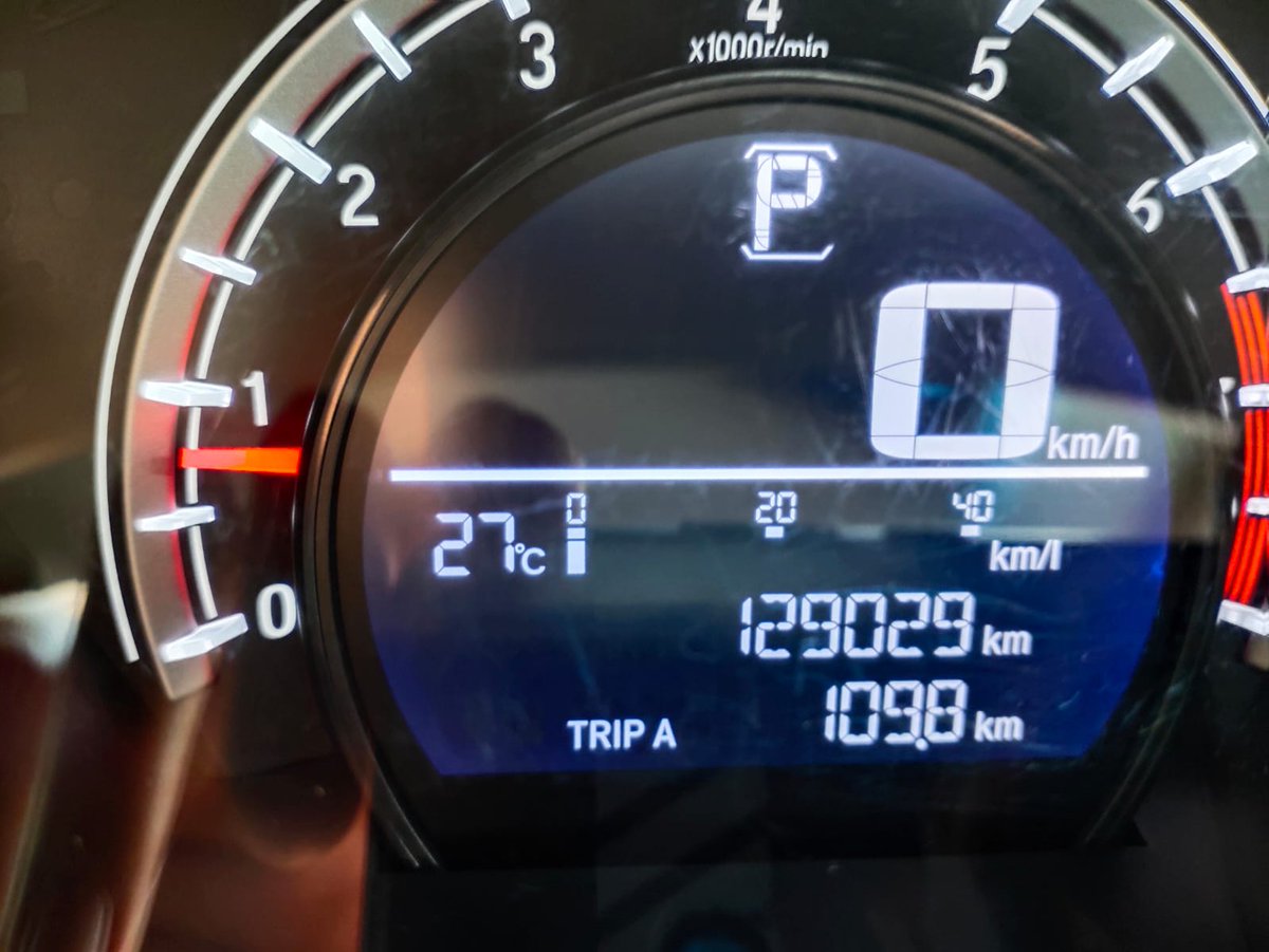 Йoпи Лoли tweet media