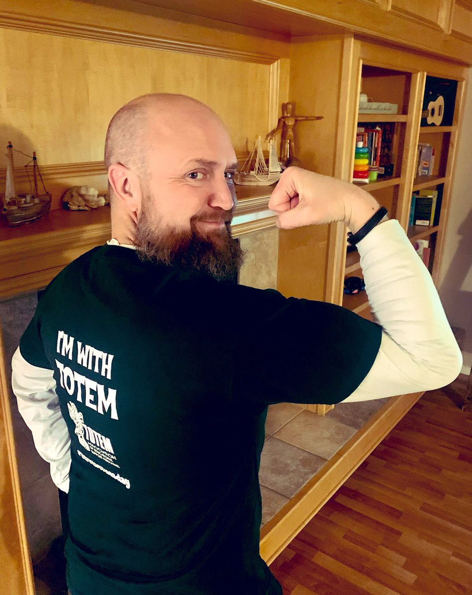 AK_El_Jefe's tweet photo. Tomorrow is #TotemTuesday
Totem is our classified staff union.
My mom was classified staff her entire career. My stepdad was a principal &amp; taught me the most important people in the building are classified staff. Schools don’t function w/o them. I stand with Totem @SandraTW907 https://t.co/Fc6FzQDMzr
