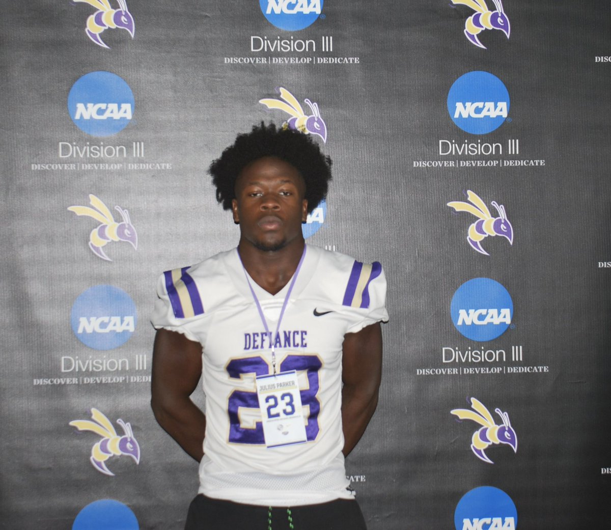After a great visit, I am blessed to receive an Offer From Defiance college 🔥@DCFBJackets <a href="/FCFlashesFB/">FC Flashes Football</a> @CoachWallaceFB <a href="/IndyWeOutHere/">IndyWeOutHere ‼️</a> <a href="/AllenTrieu/">Allen Trieu</a> <a href="/Coach_West90/">Jayson West</a> <a href="/PrepRedzoneIN/">Prep Redzone Indiana</a> <a href="/Bryan_Ault/">Bryan Ault - Midwest Scout</a> #flashespride