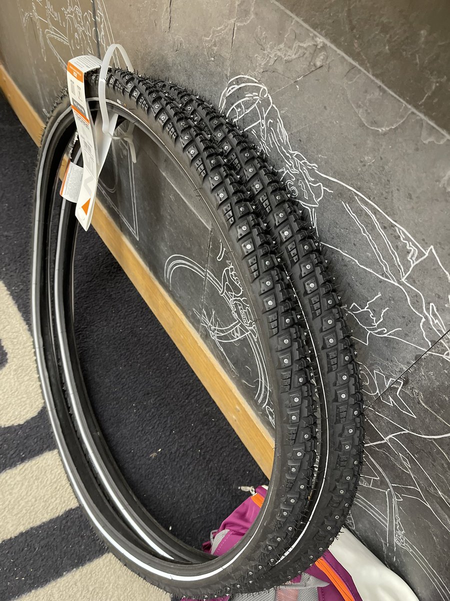ruthschappert7's tweet photo. So excited to add my studded tires tonight to my commuter bike and continue my journey and next steps into winter commuting. I have been so lucky to have help from @annaschappert to help with the tech &amp; clothing side of this journey. Sept was 198 km and Oct was 117 km. https://t.co/ZxZEA5txpZ