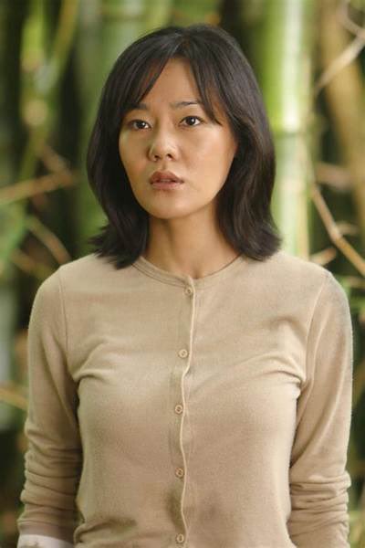 Happy Birthday Yunjin Kim! Will forever be loved as Sun in my favorite show of all time Love her! 