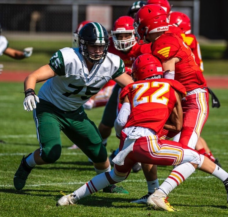 BatemanFootball's tweet photo. AA COASTAL CONFERENCE DEFENSIVE ALL STARS

Defensive Line - #75 Dawson Hendriks
@DawsonHendriks 

Linebacker - #55 Jagroop Bagri
@jagroopbagri_19 

Defensive Back - #22 Braeden Tuchscherer 
@BraedenTuch 

@RobertBatemanSS @BCHSFB https://t.co/clLagvq7P1
