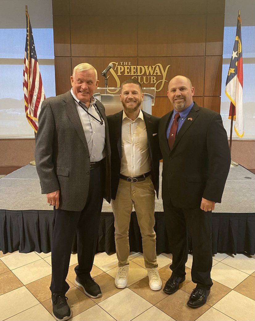RobGoodman's tweet image. It was an honor and privilege to attend the Speedway Motorsports Veteran’s Breakfast at @CLTMotorSpdwy with guest speaker and Congressional Medal of Honor recipient Corporal Kyle Carpenter, USMC Retired.