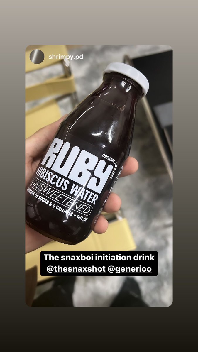 this is soooo cool, through Snaxshot <a href="/rubyforfun/">Ruby</a> has made it all the way to Singapore

true friends will bring bring back Ruby  even if it’s 10,000 miles away ♥️🌺

our community is THAT dedicated