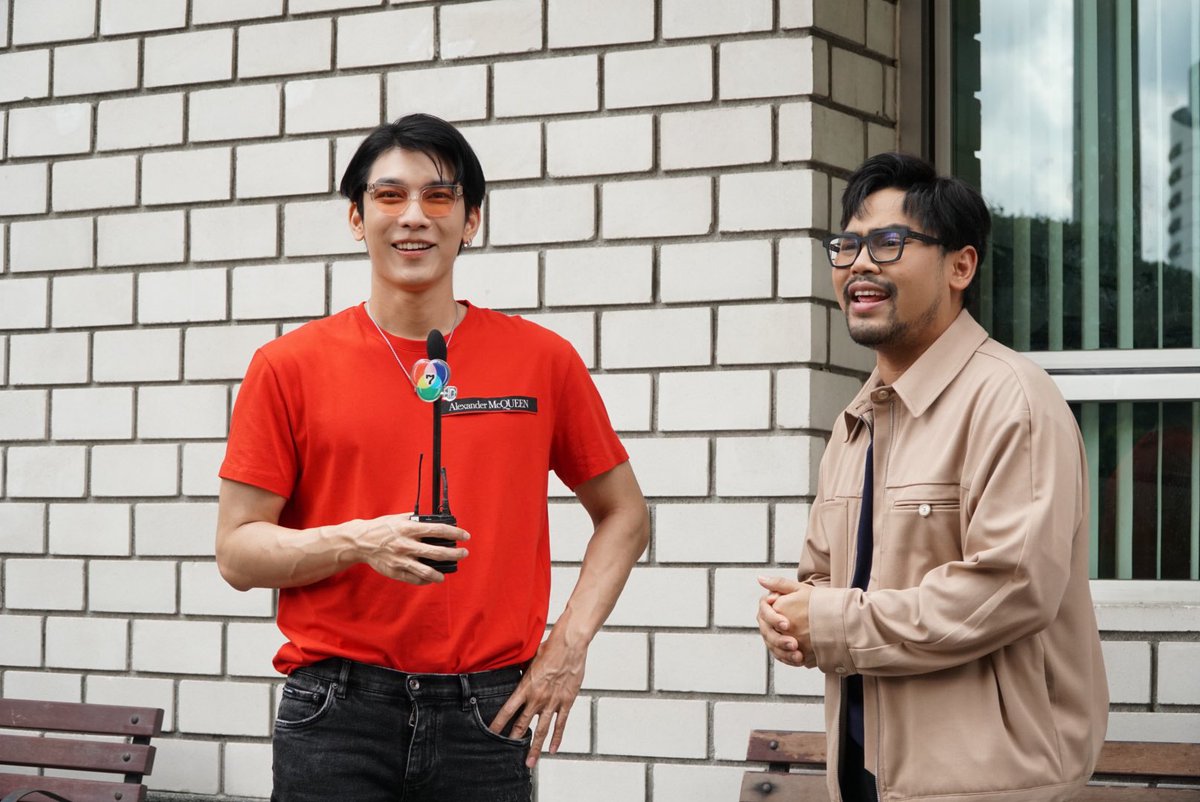 วันนี้เวลา 13.40 น. พบกับสัมภาษณ์พิเศษของพี่มิวในรายการ #สดๆบทไม่มี 🎬🎉 ทางช่อง 7HD  และย้อนหลังทาง youtube และ Bugadoo Tv นะคะ

<a href="/MSuppasit/">mewsuppasit</a> #MewSuppasit 
#TurnOffTheAlarm #มิวศุภศิษฏ์ 
#TurnOffTheAlarm_MewSuppasit
