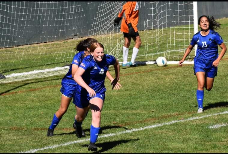 T90GirlsSoccer's tweet photo. Congratulations to our own Abby Severse and Clark College for making the NWAC Final Four!

#OnTenino 🖤❤️ #PengGang 💙🖤 https://t.co/VBjeZDArs6