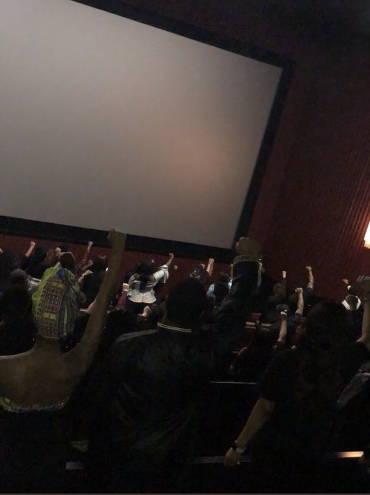 Mugiwara_400's tweet photo. Le film black panther 2 sort demain... les frères ne faites pas deux fois cette foutaise y’avais pas que des moines shaoling a la sortie de shang chi a ce que je sache https://t.co/WZOnyDeBHJ