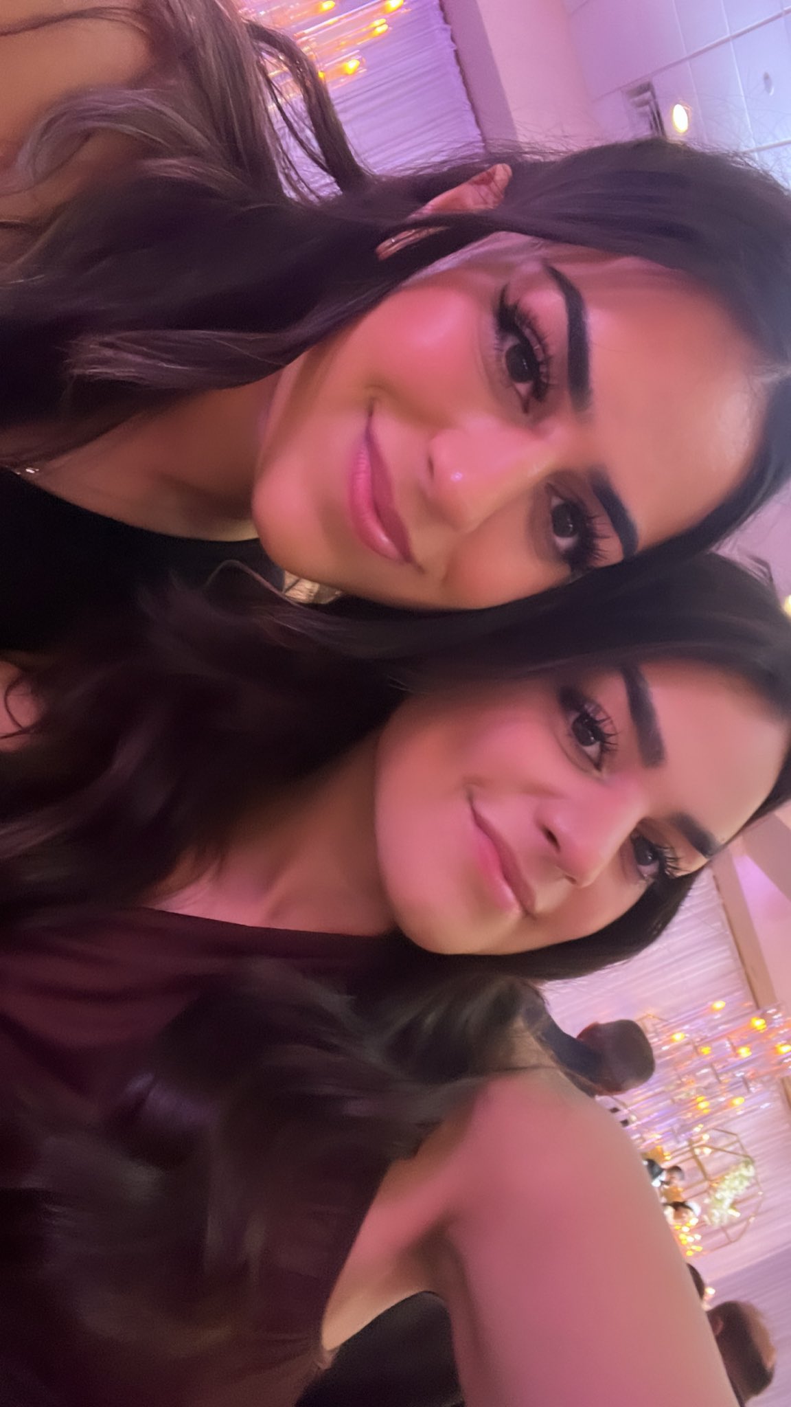 vanessa-on-twitter-nofrills86-downbadbears-they-re-both-hot-but