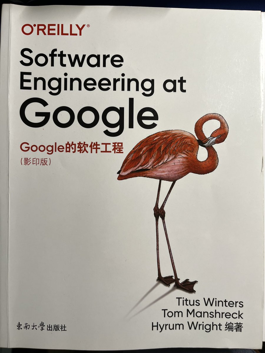 madawei2699's tweet photo. 终于看完这三本书了，这是这两年看过最有价值的三本技术书。

凤凰架构：从应用系统架构演进的视角介绍如何构建分布式系统；

数据密集型应用系统设计：介绍如何构建可靠、可扩展、可维护的应用系统，可以说是后端领域里最值得读的一本书；

Google的软件工程：从文化、过程与工具三方面介绍软件工程 https://t.co/uWMNdFV8fs