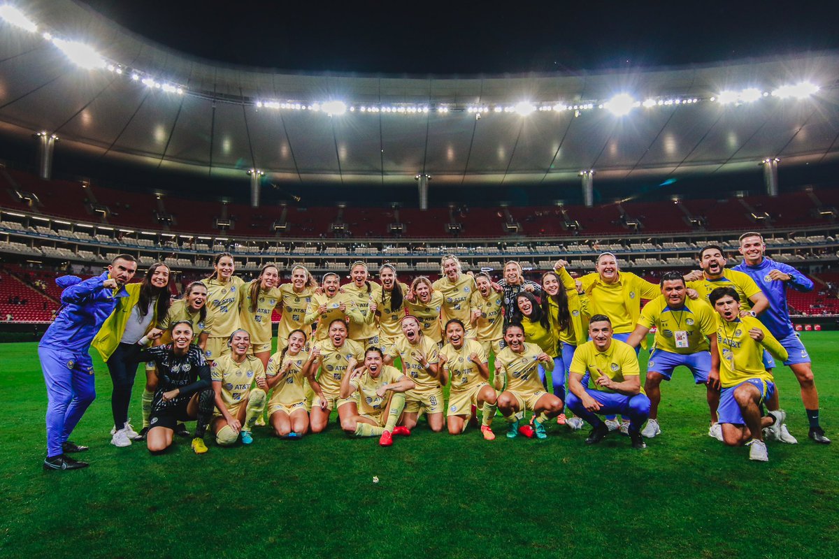 AmericaFemenil's tweet photo. 𝐄𝐒𝐓𝐀𝐌𝐎𝐒 𝐄𝐍 𝐋𝐀 𝐅𝐈𝐍𝐀𝐋 🦅✨ 
#EstoEsAmérica https://t.co/Skzs59UeAj