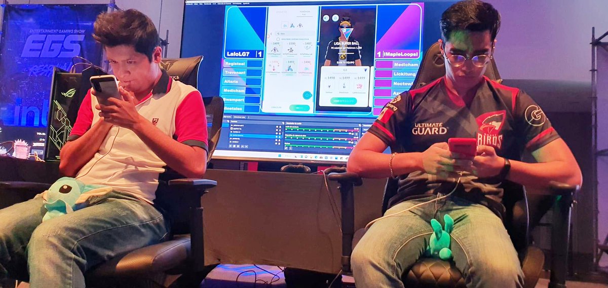 edwin_munive's tweet photo. Este fin de semana fue un verdadero reto personal, logre coronarme campeón del torneo de @pokemex en el @EGS_Mexico fue un excelente evento de videojuegos.

Gracias a mi equipo de @BraveBirds_gg estoy muy agradecido con ellos por su apoyo en todo momento del torneo🔥🦅 https://t.co/q3cEYOqazi