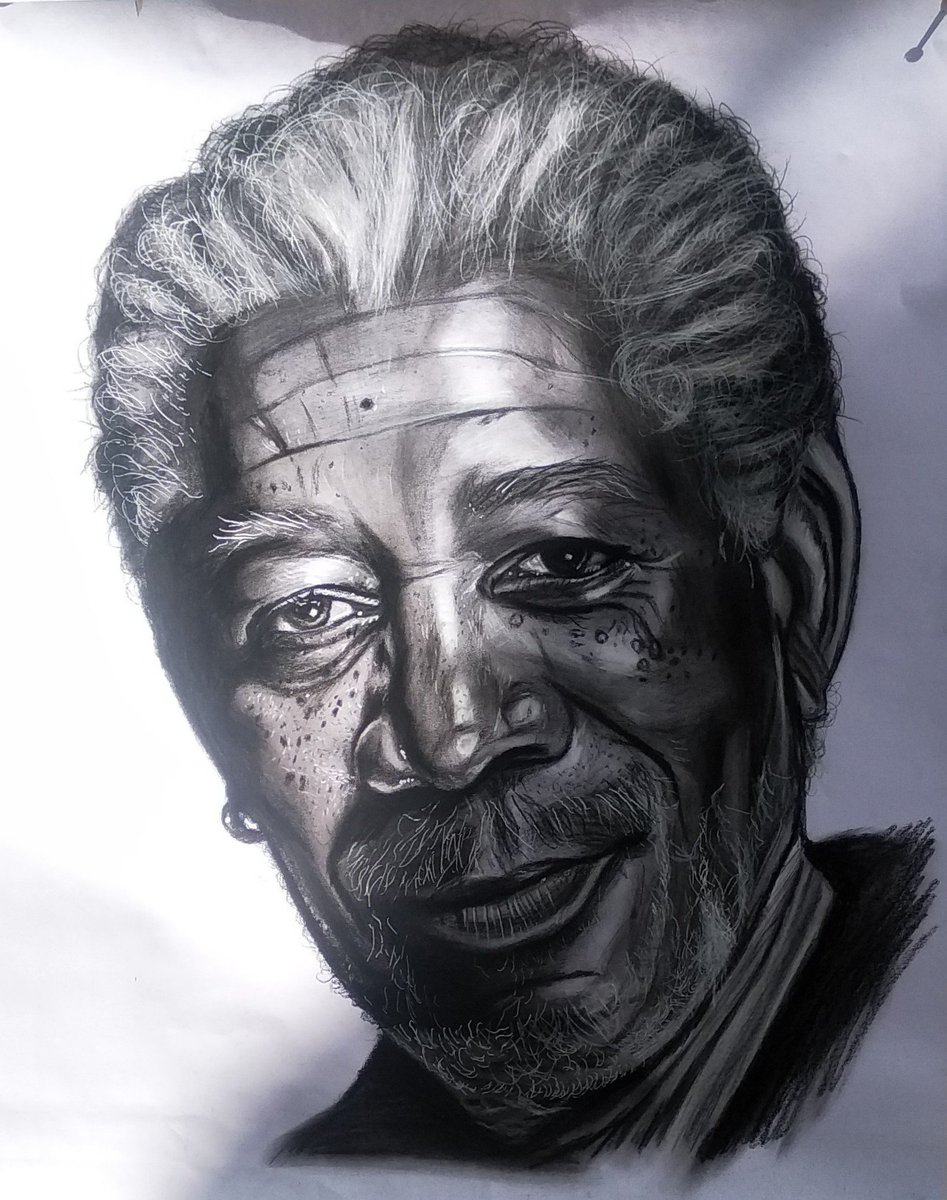 AwariVII's tweet photo. @morgan_freeman 6 hours drawing I made. Charcoal on paper.
#artfeautures #BlackExcellence #art #drawing #fineart https://t.co/qUO3Ag8Bv0