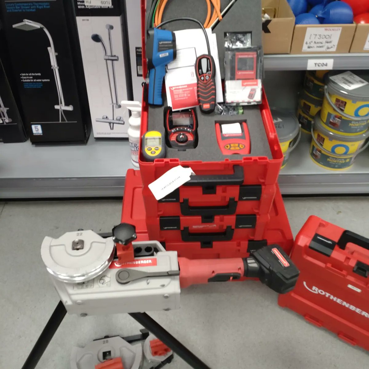 psunderland7117's tweet photo. Today @RothenbergerUk are @WolseleyUK Croydon with interactive demos and advice on all your tooling solutions. #redtoolsrule. https://t.co/BgHgqVBZfY